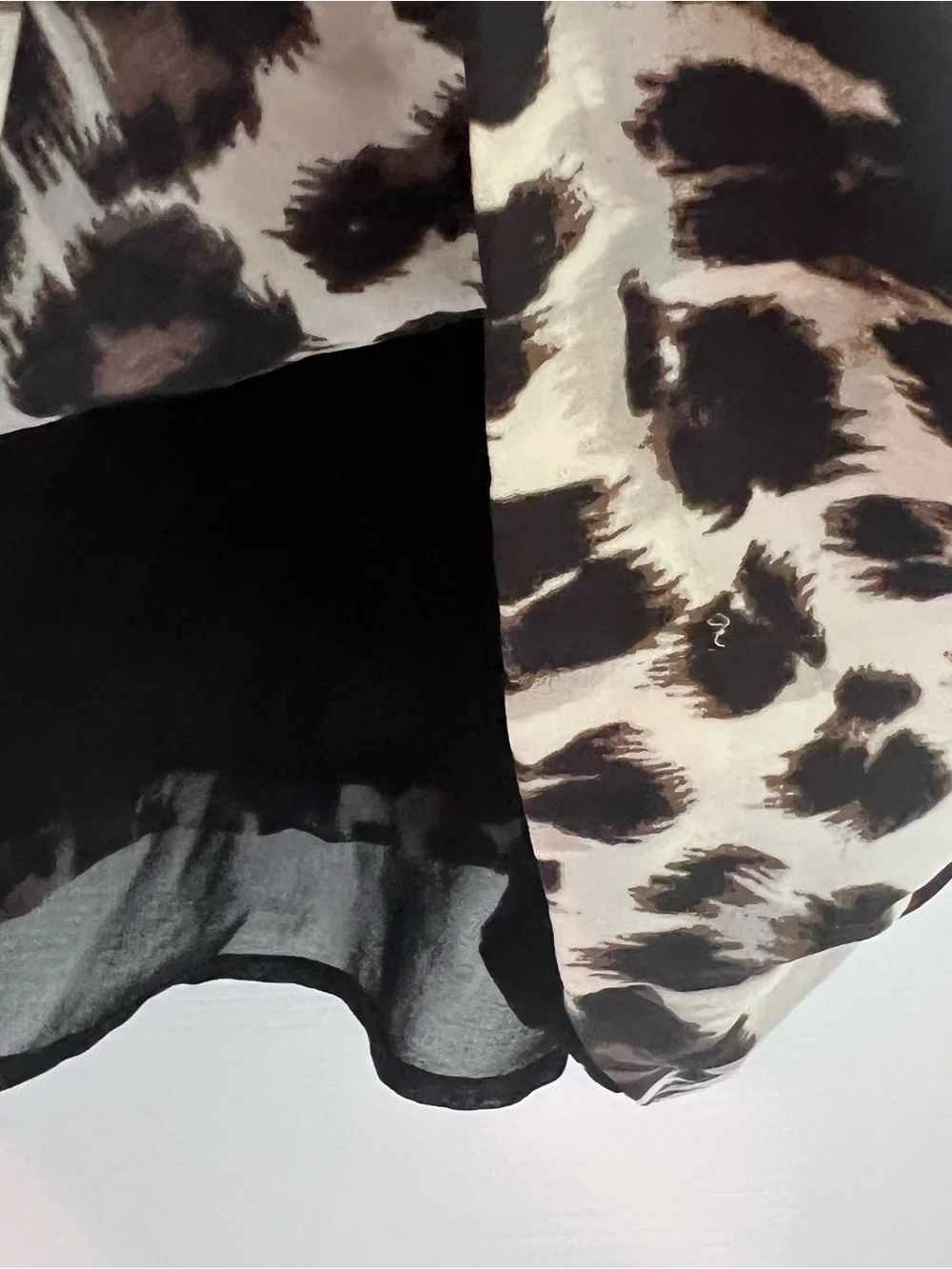 Diane von Furstenberg Women's Silk Sleeveless Blouse Animal Print Brown Size P